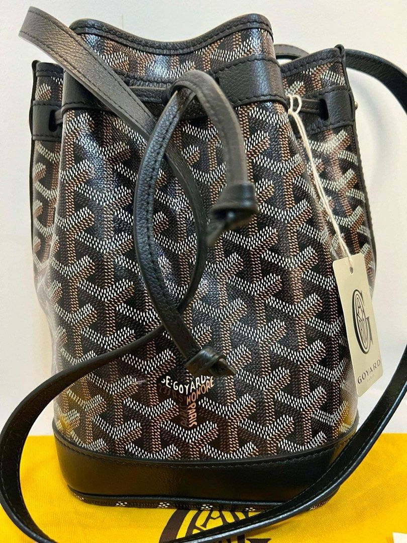Goyard Petit Flot Bucket (Category: Luxury Bags & Wallets) located in Cavite. Submitted by louiessaliviac (Listing ID 1369203145, Image 2). Description: ✅ GOYARD Petit Flot Bucket Bag, 95% new, used 3-4x, complete inclusions, — dustbag, tag, cards, Selling low for 115,000.