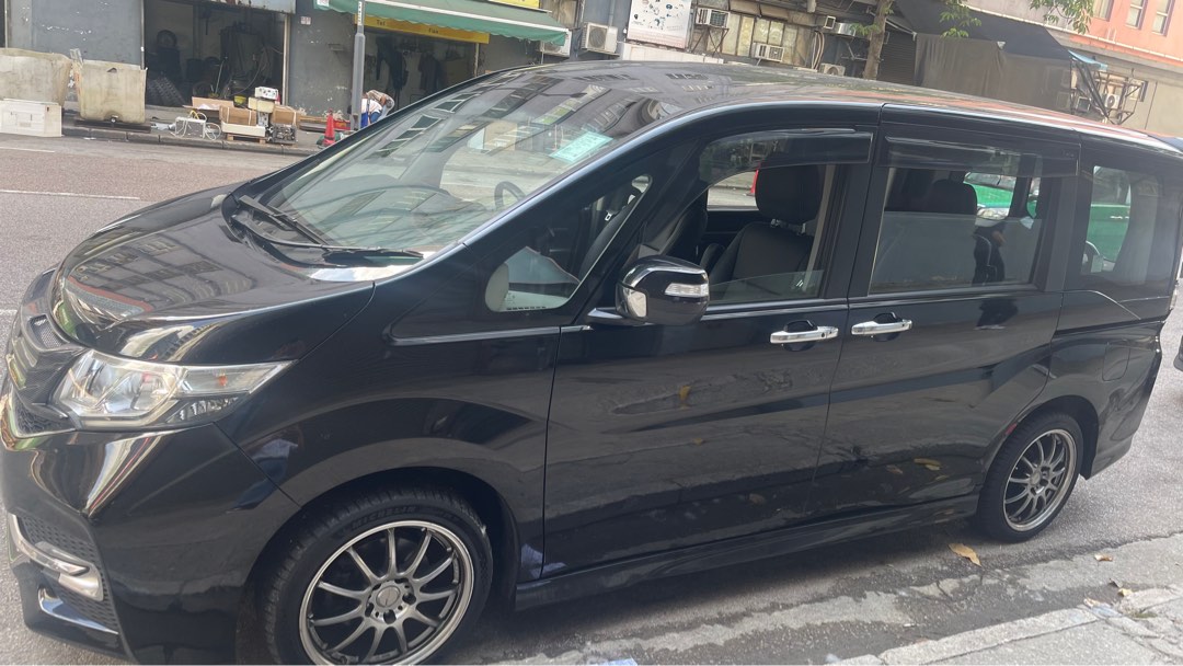 Honda Stepwagon 1.5 Spada (A)62863128443138111