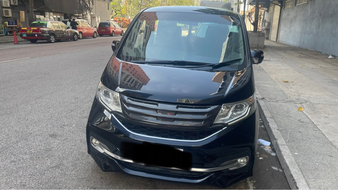 Honda Stepwagon 1.5 Spada (A)62863128443138112