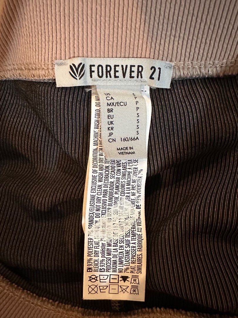 Forever 21 brand new Leggings (Category: Activewear) located in Meycauayan. Submitted by live.joyfull (Listing ID 1369197018, Image 3). Description: .
