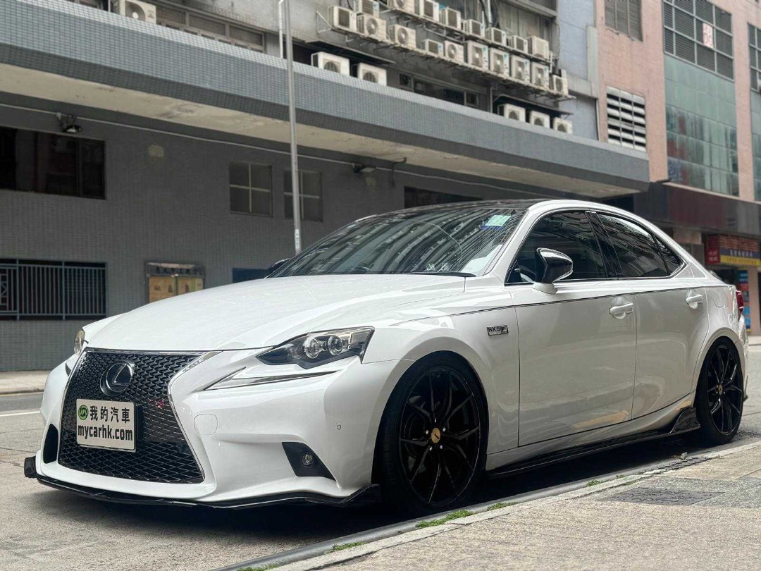 Lexus IS300H F SPORT Auto62863171825921111