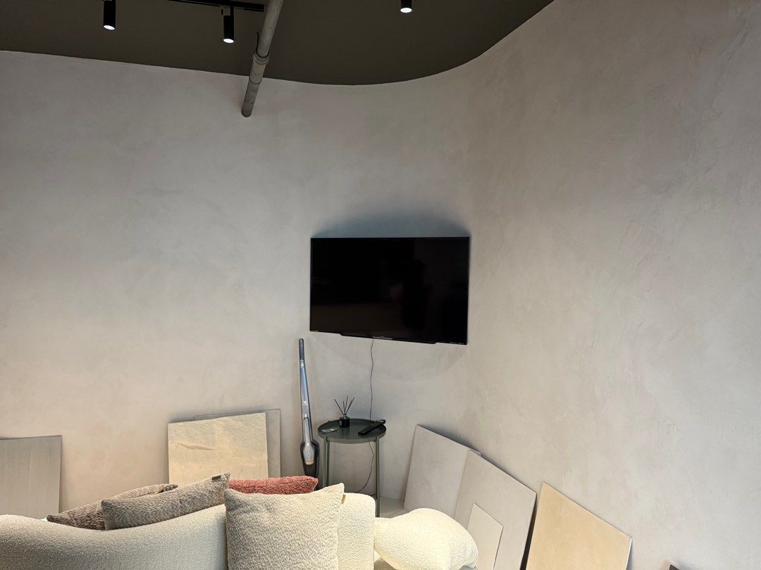 Lime plaster / decorative finish / decorative plaster / special effects paint / stucco / veneziano / Corso / Mamorino / limewash / lime paint / textured paint / Vasari / nova colour / Suzuka / Modena62863075857667112