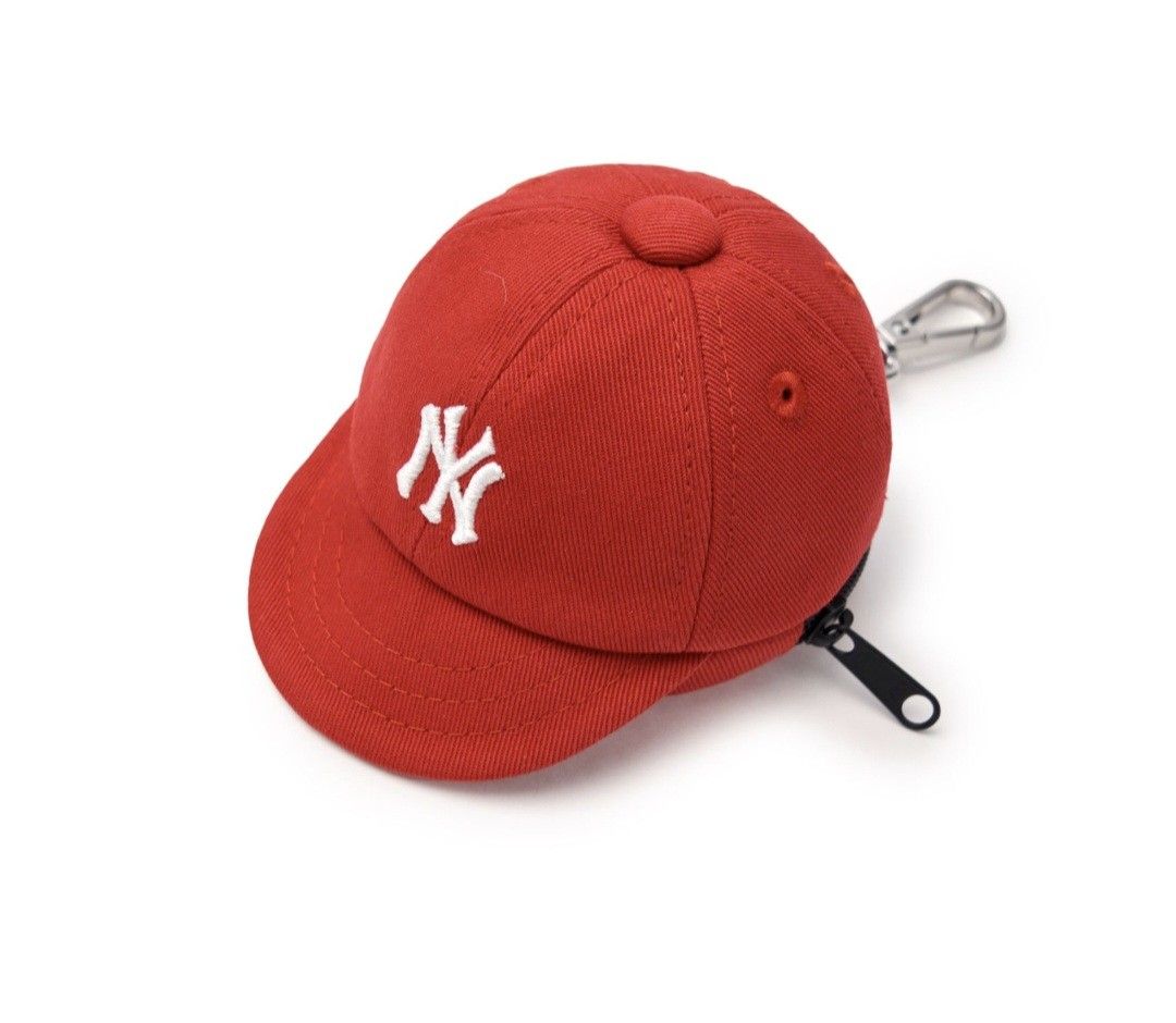 MLB BASIC LOGO BALLCAP POUCH KEYRING （分類：韓流周邊）位於 Hong Kong。 由 hapi.momo 提交（商品編號 1369259701，圖片 1）。簡介： 全新，購於韓國。