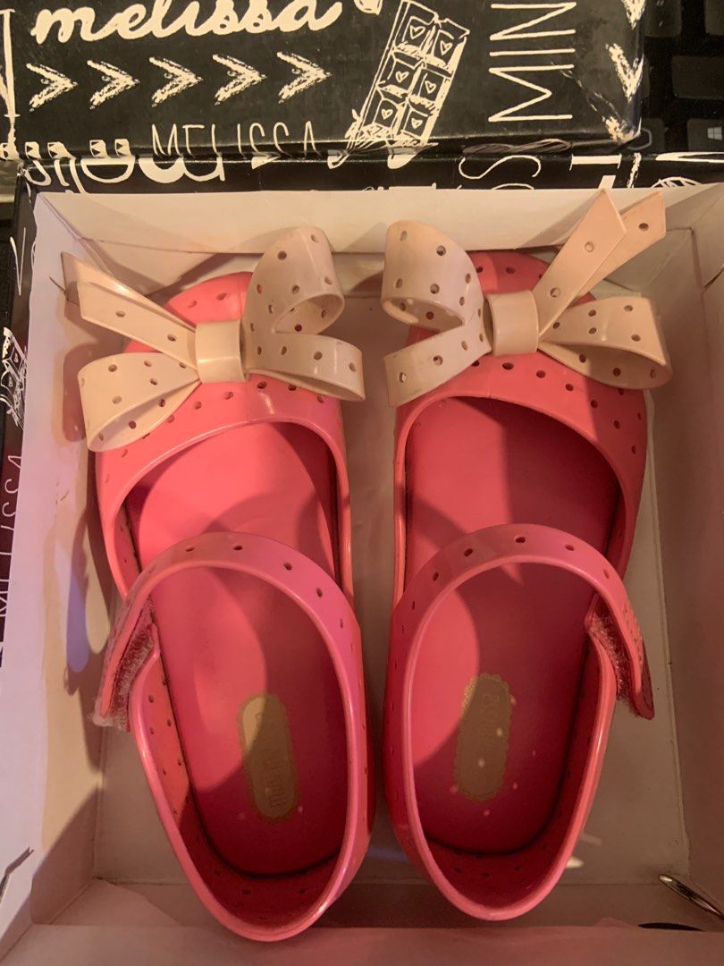 Mini Melissa Furadinha XI US10 (Category: Babies & Kids Fashion) located in Rizal. Submitted by iamthere.lu (Listing ID 1369206037, Image 1). Description: Likenew condition US10 W/ minimal scent W/ box only RFS: outgrown/decluttering Gcash/Maya/UB J&T/gogoexpress/lalamove.