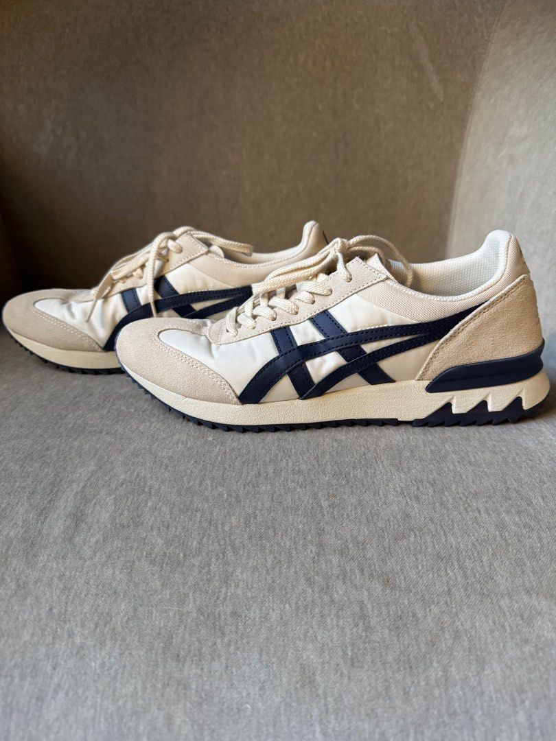 Onitsuka Tiger CALIFORNIA 78 EX (Category: Sneakers) located in Quezon City. Submitted by smt00 (Listing ID 1369144662, Image 3). Description: Original Bought in Japan No Box (too bulky to bring back) Worn once to a mall to see fit Size: Euro 42 / UK 7.5 / US 8.5 / 26.5cm RFS : too big SRP : 8500 .