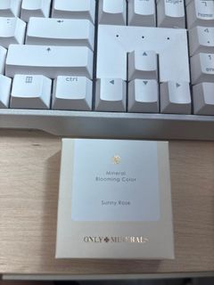 （分類：）位於 。 由 claaaire 提交（商品編號 1369149446，圖片 1）。簡介： 。