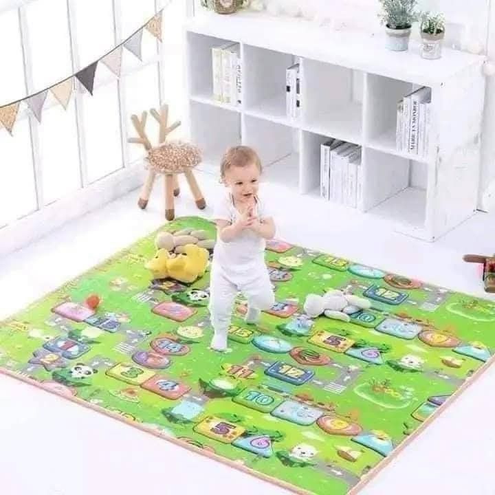 Playing mat (Category: Changing Mats & Accessories) located in Manila. Submitted by jelai.cybyb (Listing ID 1369241402, Image 2). Description: 115x180 cm 400 90x120 cm 300 with bag included.