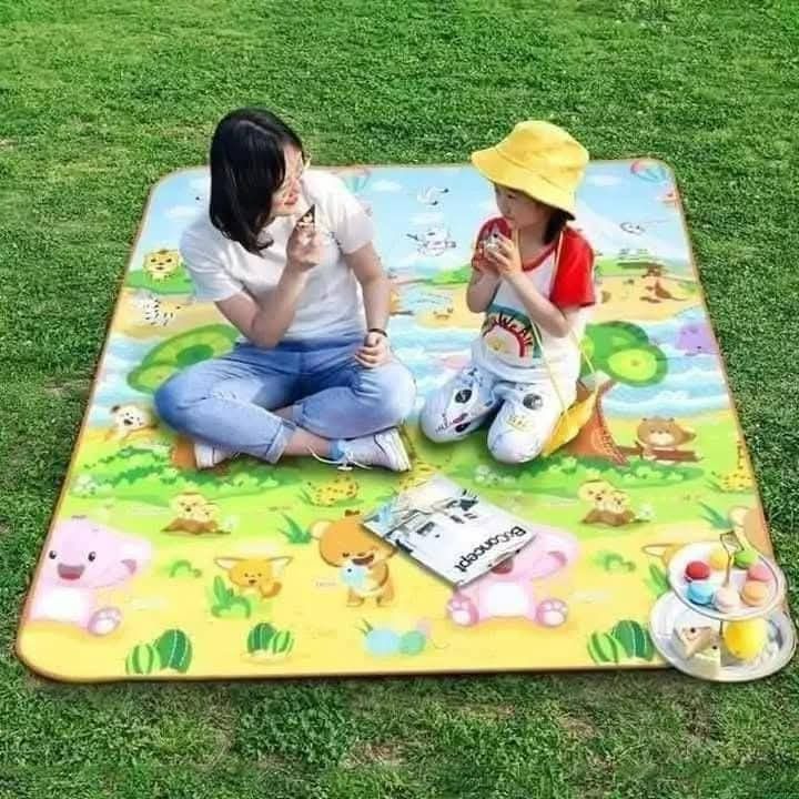 Playing mat (Category: Changing Mats & Accessories) located in Manila. Submitted by jelai.cybyb (Listing ID 1369241402, Image 1). Description: 115x180 cm 400 90x120 cm 300 with bag included.