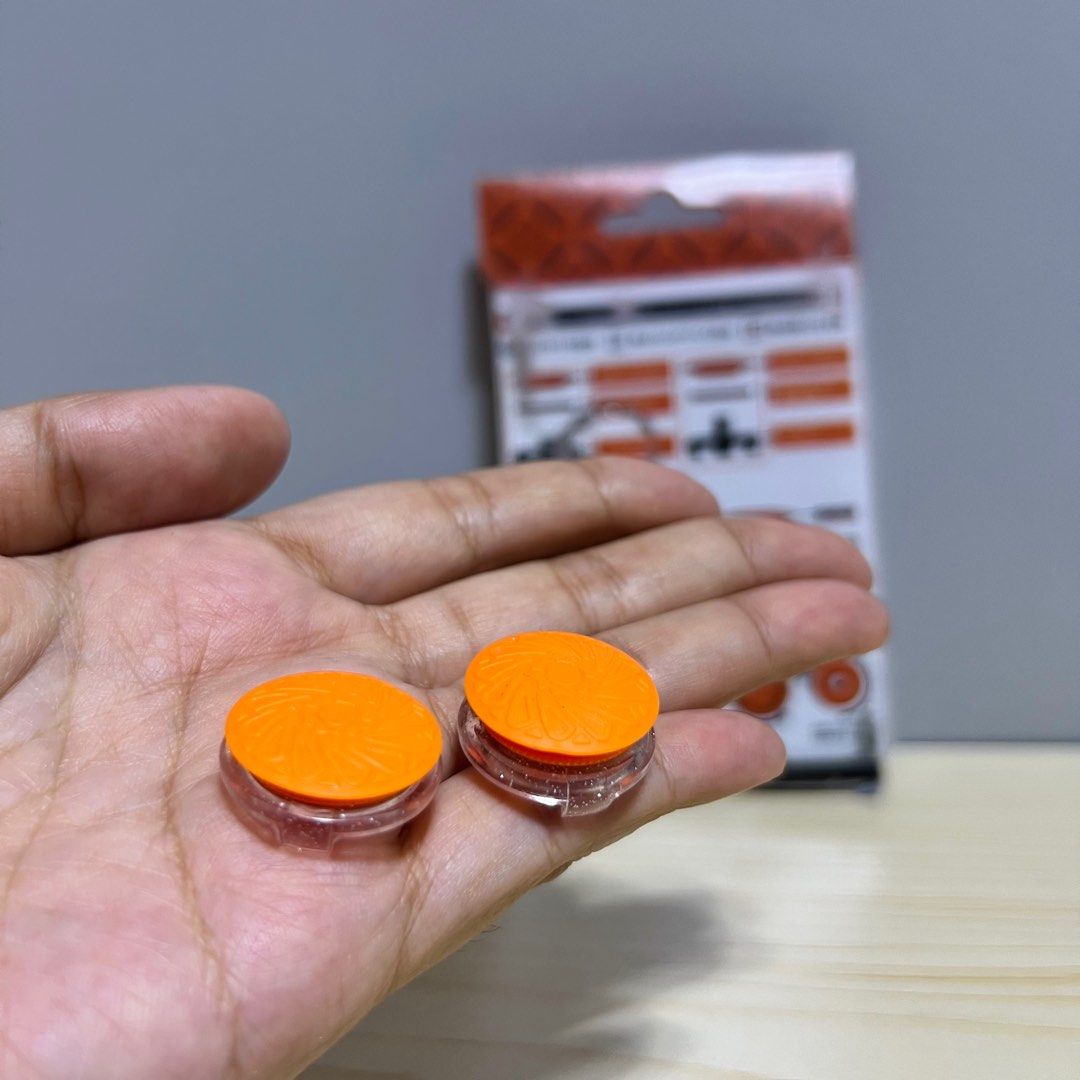 Pro Freak V2 Convex Type Sunset Orange Compatible with PS4/PS5/Switch Pro Controller (damaged box) - Php 300 (Category: Nintendo) located in Davao. Submitted by pandorastoybox (Listing ID 1369295099, Image 2). Description: Pro Freak V2 Convex Type Sunset Orange Compatible with PS4/PS5/Switch Pro Controller (damaged box) - Php 300.