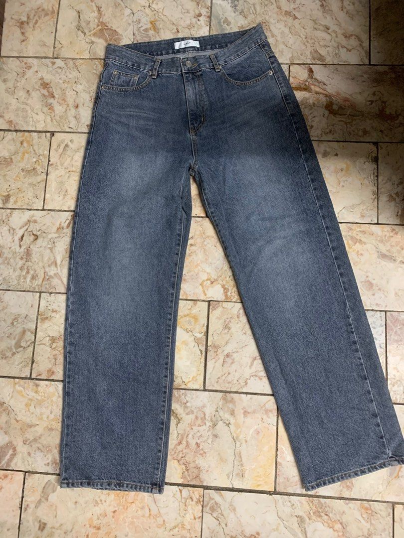 SALT baggy Pants from Korea (Category: Jeans) located in Manila. Submitted by miosuki26 (Listing ID 1369259504, Image 2). Description: .