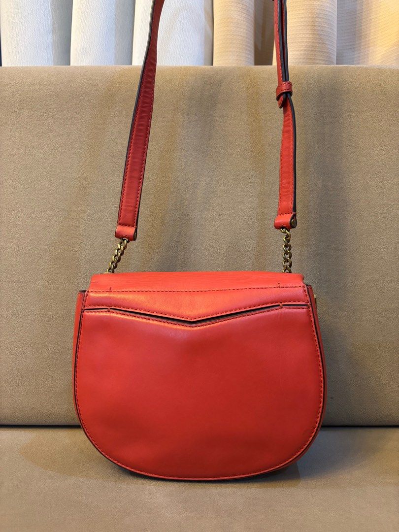 Sandro Cross-body Bag (Category: Luxury Bags & Wallets) located in Paranaque City. Submitted by katlouieleandicho (Listing ID 1369237231, Image 3). Description: 💯Authentic 9/10 condition .
