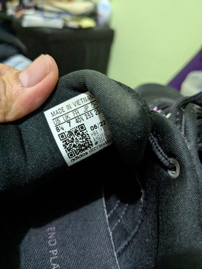 Selling my Adidas Jelly Bounce (Category: Sneakers) located in Rizal. Submitted by silverposh (Listing ID 1369267768, Image 3). Description: no more box auth. bought from adidas rob galleria size 8.5 women.