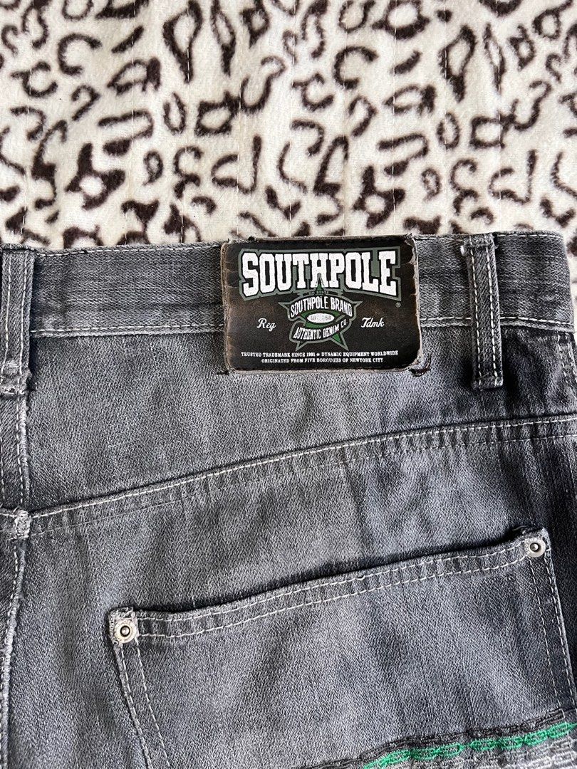 Southpole Jorts (Category: Shorts) located in Cabuyao City. Submitted by kisyana (Listing ID 1369157783, Image 2). Description: size 36 on tag.