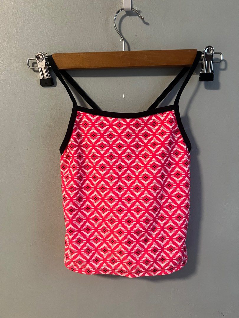 Swim top for kids (Category: Babies & Kids Fashion) located in Marikina City. Submitted by sim_29 (Listing ID 1369159522, Image 1). Description: Swim top for kids. Fits size 7..