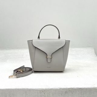 (Kategori: ) berada di . Dikirim oleh ccstore.sby (ID iklan 1369290320, Gambar 1). Deskripsi: .