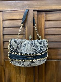 (Kategori: ) berada di . Dikirim oleh jangan_sampai_ditikung (ID iklan 1369279505, Gambar 1). Deskripsi: .