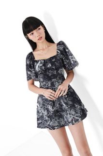 (Category: ) located in . Submitted by shopdropp_ (Listing ID 1369204639, Image 1). Description: .