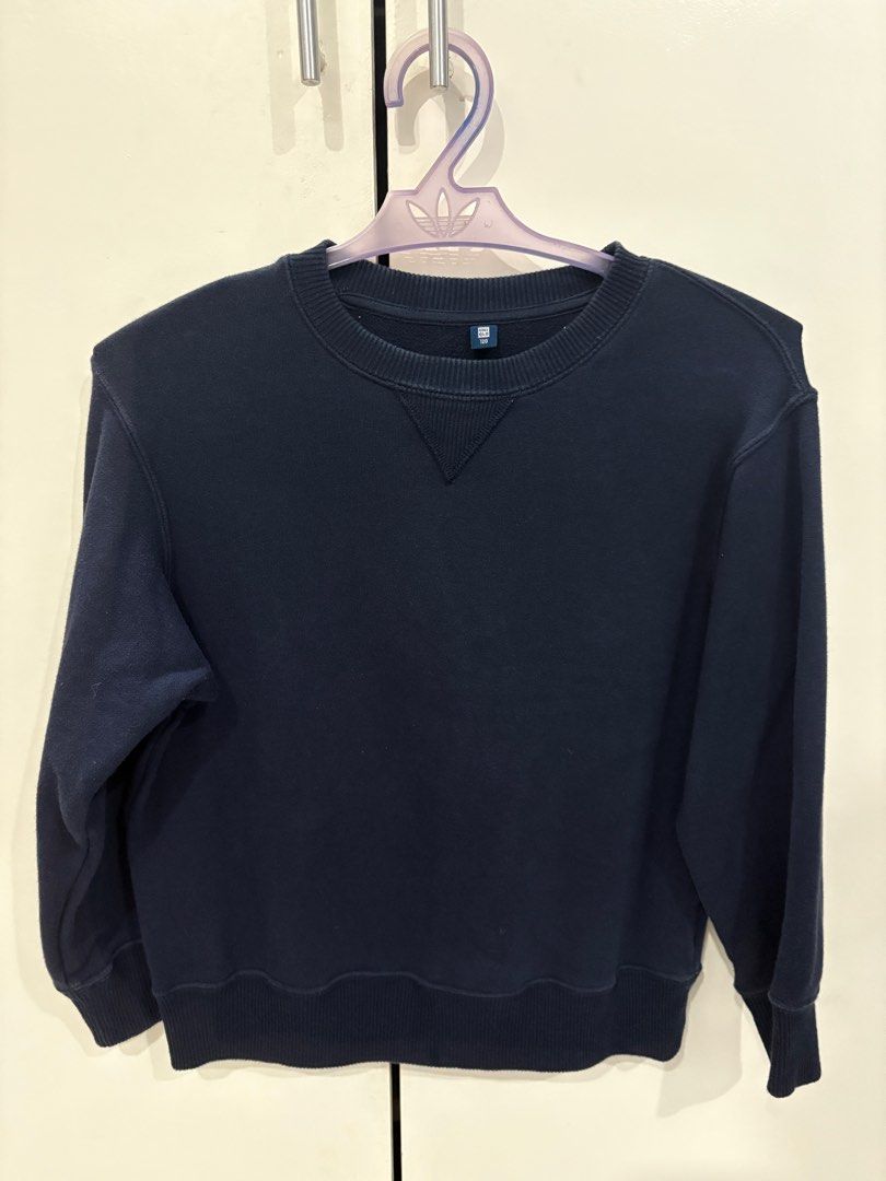 Uniqlo Longsleeves Kids (Category: Babies & Kids Fashion) located in San Fernando. Submitted by sakura1691 (Listing ID 1369255668, Image 1). Description: .