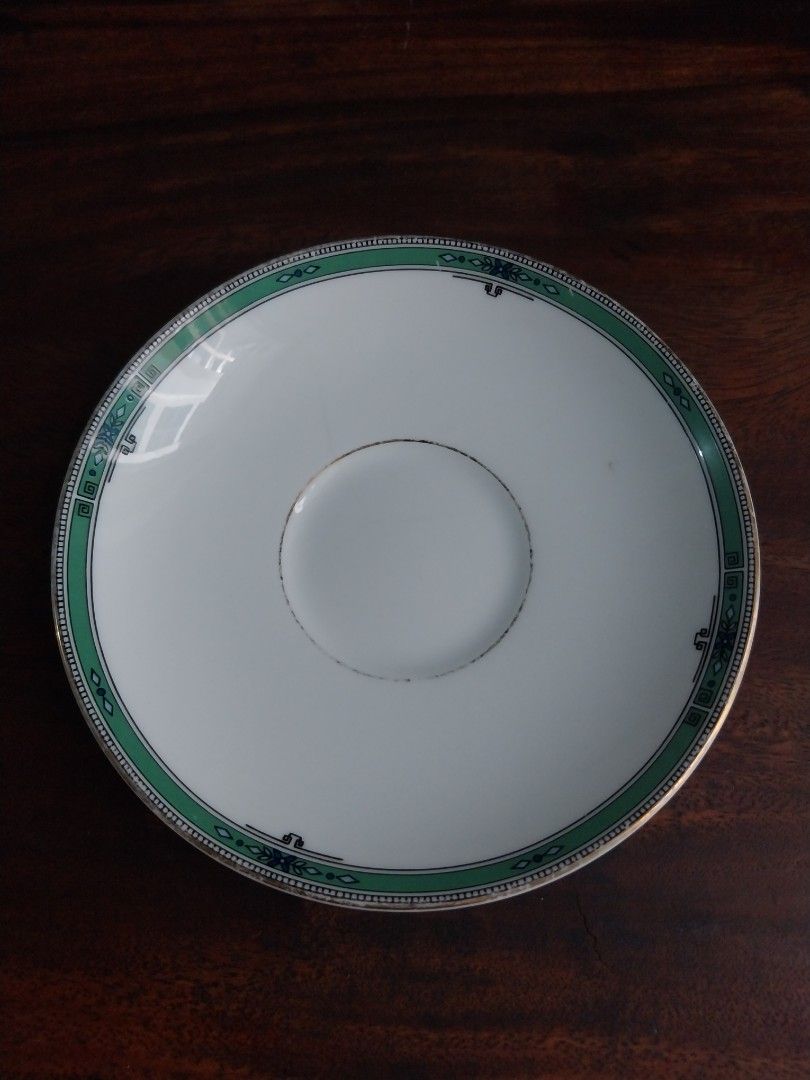 Wedgewood Jade Bone China 6" (Category: Coffee & Tea Tableware) located in Quezon City. Submitted by wl0217 (Listing ID 1369203571, Image 1). Description: .