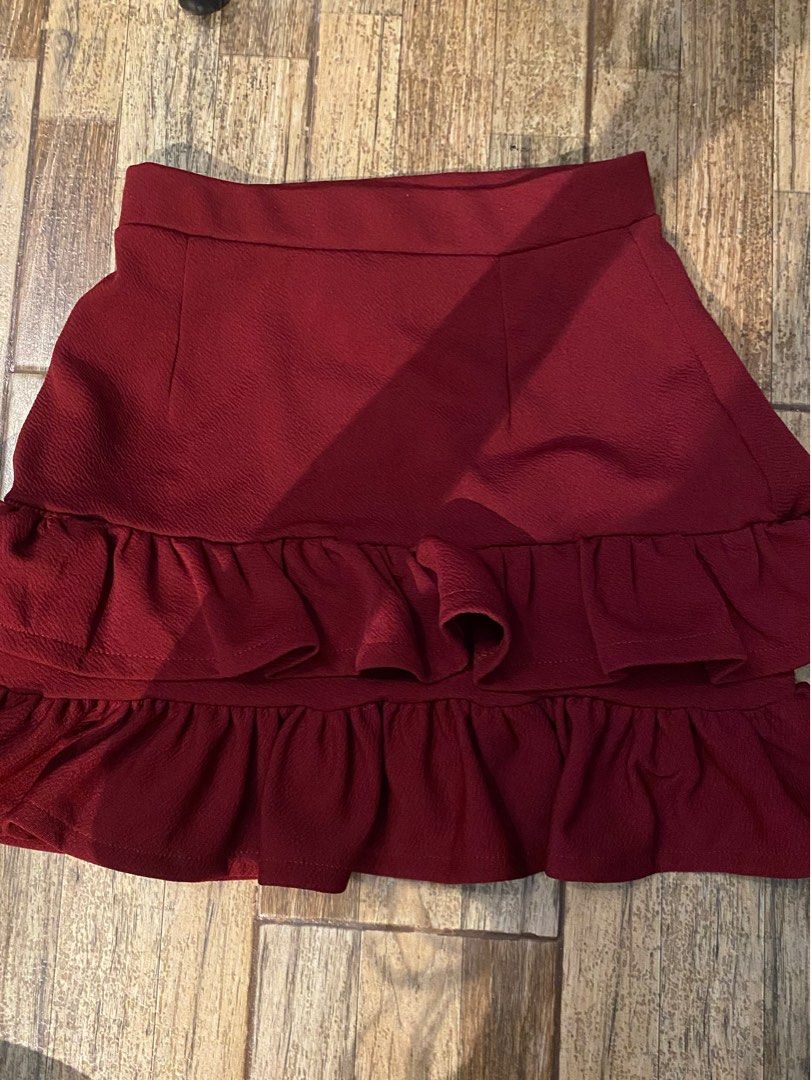 Y2k red ruffle skirt costume (Category: Skirts) located in Quezon City. Submitted by arisuma (Listing ID 1369181416, Image 1). Description: Used for perfect blue Mima costume -so cute!! Xs-m, its garterized .