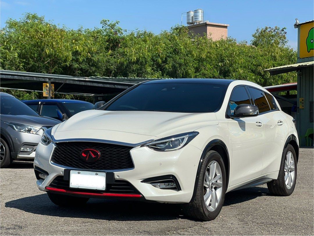 由 nina0527 (刊登 ID 1369492424，圖片 1) 提交，位於 台中市 (Taichung) 的 2017年 INFINITI Q30 1.6T 豪華版 (類別：汽車出售)，說明：2017年 INFINITI Q30 1.6T 豪華版 全車原版件 已認證👍 無待修 全車外觀黑化點綴 帥就完事了 配備 免鑰匙Keyless｜安卓機｜🍎CarPlay ｜倒車顯影 雙區恆溫空調｜雙前記憶電動座椅（三組） 後座出風口｜多功能方向盤｜車道偏移警示 售價48.8萬 實車實價 臺中市南屯區賞車 📞0901195969（李小姐Nina) Line:0985467956。
