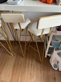 (Category: ) located in . Submitted by buffettsay86277 (Listing ID 1369408486, Image 1). Description: .