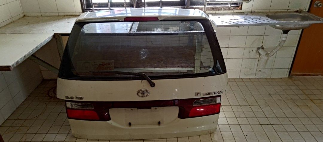 ACR30 bonnet (Category: Announcements) located in Klang. Submitted by jimmiezai (Listing ID 1369402581, Image 1). Description: what u get from photo spare parts.