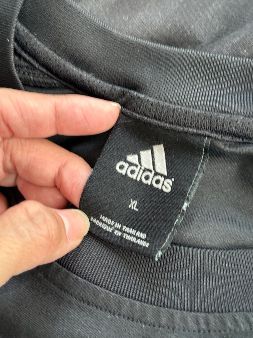 Adidas Longsleeves (Category: Coats, Jackets and Outerwear) located in Taguig. Submitted by samlibao (Listing ID 1369338538, Image 3). Description: .