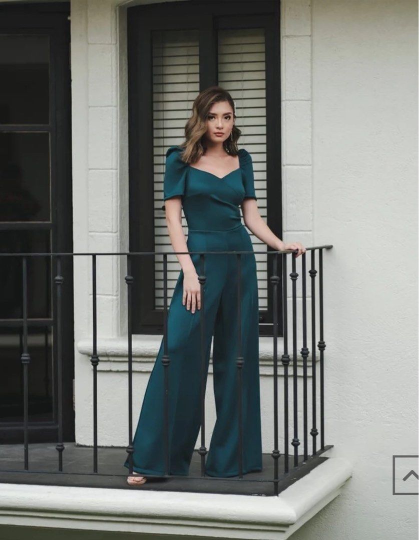 Apartment 8 Clothing Pantsuit (Category: Jumpsuits) located in Laoag. Submitted by senicecollection (Listing ID 1369358000, Image 1). Description: Used once Good as new Size Large (can fit to medium size) Plus Sf.