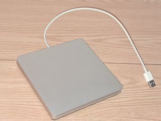 Apple DVD R/W493828856486318080