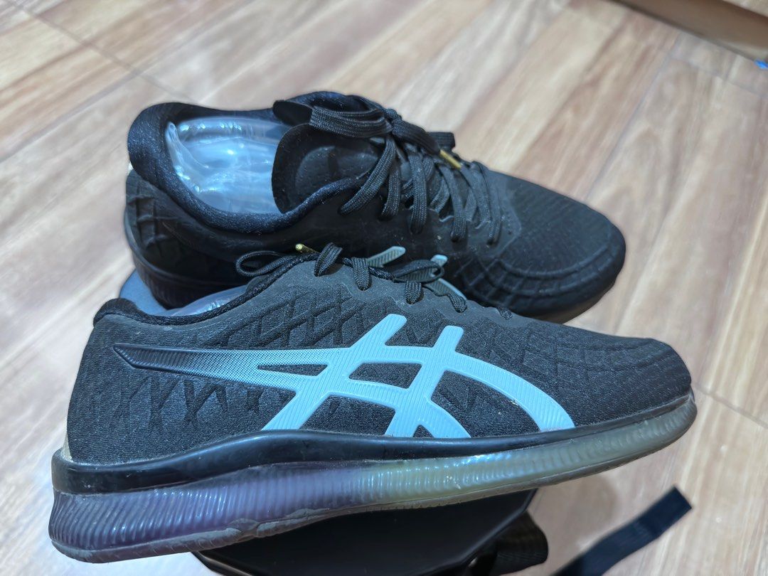 ASICS GEL QUANTUM INFINITY (Category: Sneakers) located in Makati City. Submitted by packagefromus (Listing ID 1369411801, Image 2). Description: WOMENS RUNNING SURE USED TWICE ONLY FOR YOGA GOOD CONDITION NO ISSUE 10/10 condition Size 37 euro womens RFS : Decluttering Mode of Payment: GCASH BPI SEABANK UNION BANK CIMB GOTYM .