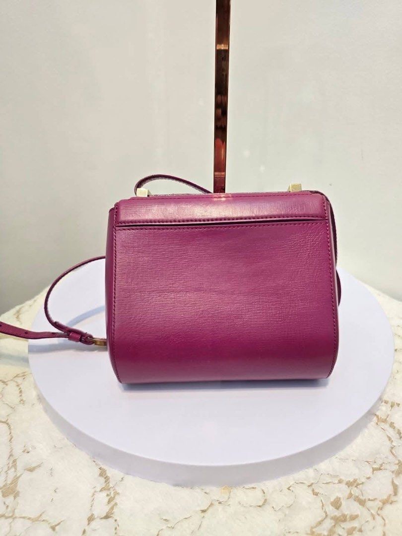 Authentic Givenchy Mini Pandora Box Bag (Category: Luxury Bags & Wallets) located in Quezon City. Submitted by jhaediah (Listing ID 1369318842, Image 3). Description: - Authentic 💯 - Givenchy Mini Pandora Box Bag - Inclusion: with original dustbag .
