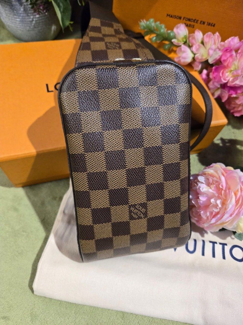 Authentic Louis Vuitton (Category: Luxury Bags & Wallets) located in Manila. Submitted by chloe_luxuries (Listing ID 1369456397, Image 1). Description: Guaranteed original Louis Vuitton Geronimo Still in very good condition with minimal sign of used Comes with dustbag box and paper bag Pm for those interested.