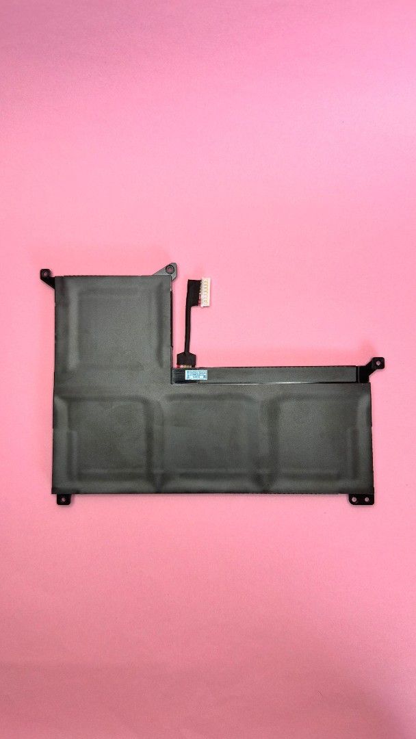Brand New NP50BAT-4 Rechargeable Li-ion Polymer Laptop Battery (3175mAh, 49Wh)63221271058178113