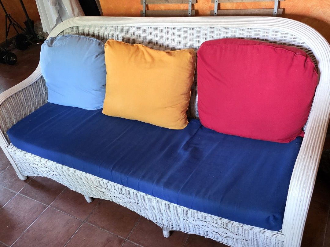 Classic Rattan 3 seater sofa (Category: Sofas) located in Antipolo. Submitted by saslbs (Listing ID 1369416613, Image 3). Description: 🤍💙💛Classic Rattan 3 seater with multi colored pillows in good condition. 8k Payment thru g-cash. Delivery thru lalamove care of buyer or pick-up by buyer in Antipolo City..