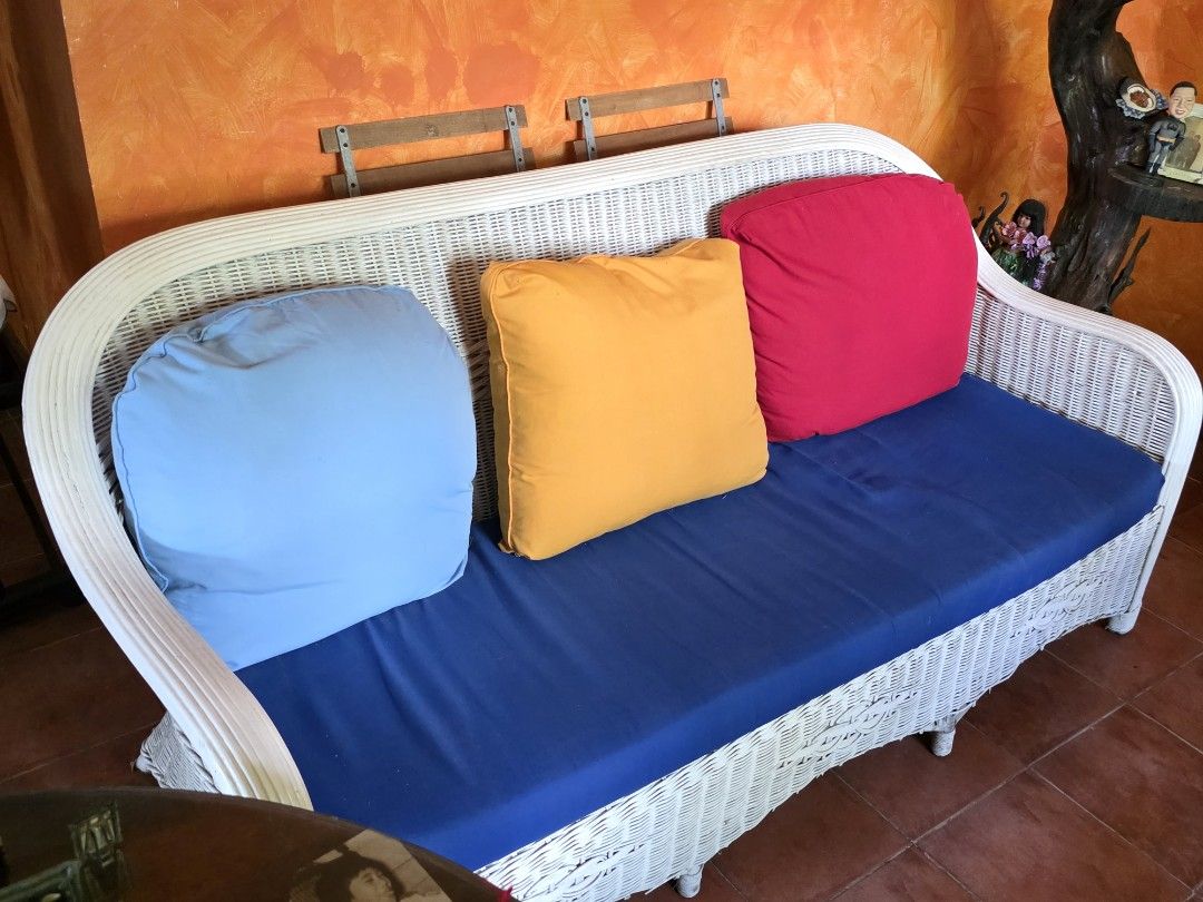 Classic Rattan 3 seater sofa (Category: Sofas) located in Antipolo. Submitted by saslbs (Listing ID 1369416613, Image 2). Description: 🤍💙💛Classic Rattan 3 seater with multi colored pillows in good condition. 8k Payment thru g-cash. Delivery thru lalamove care of buyer or pick-up by buyer in Antipolo City..