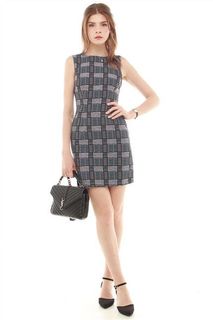 (Category: ) located in . Submitted by fashionistaxstyle (Listing ID 1369444631, Image 1). Description: .