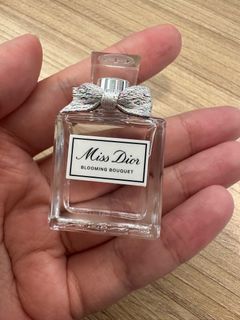(Category: ) located in . Submitted by Vviccww (Listing ID 1369459179, Image 1). Description: .
