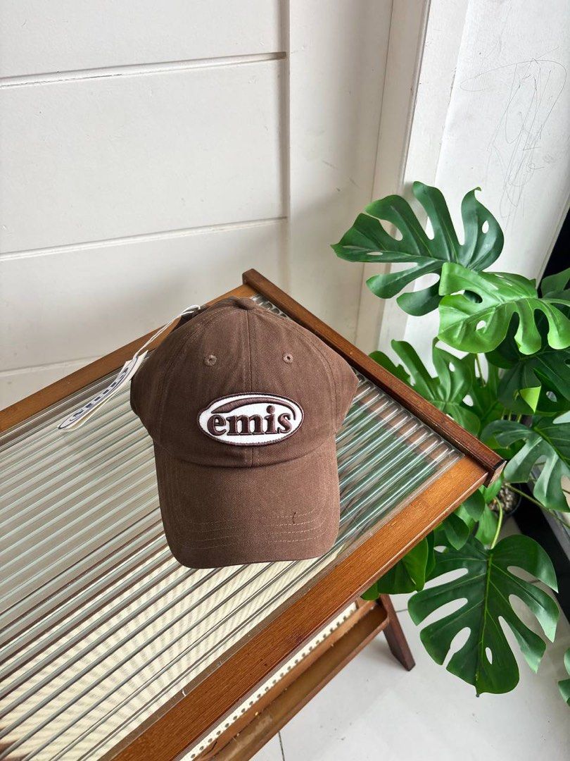 Emis Cap (Category: Caps & Hats) located in Candelaria. Submitted by pinkykeenshop (Listing ID 1369477852, Image 3). Description: .