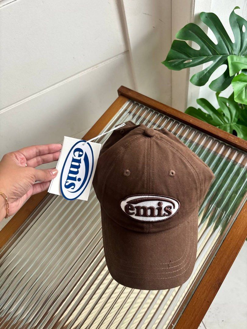 Emis Cap (Category: Caps & Hats) located in Candelaria. Submitted by pinkykeenshop (Listing ID 1369477852, Image 2). Description: .