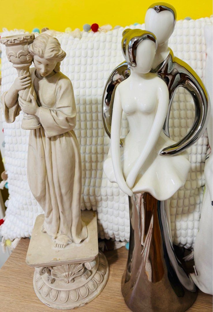 Figurines65075509876610112