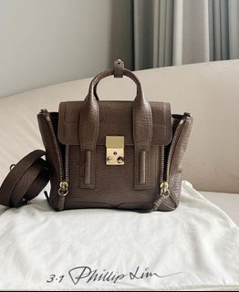 (Kategori: ) berada di . Dikirim oleh harukibutik (ID iklan 1369421876, Gambar 1). Deskripsi: .