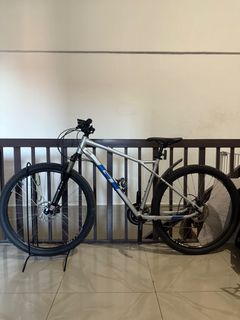 (Category: ) located in . Submitted by spk.spgl (Listing ID 1369433615, Image 1). Description: .