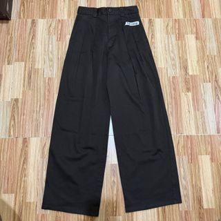 GU Women’s Pleated Wide Pants