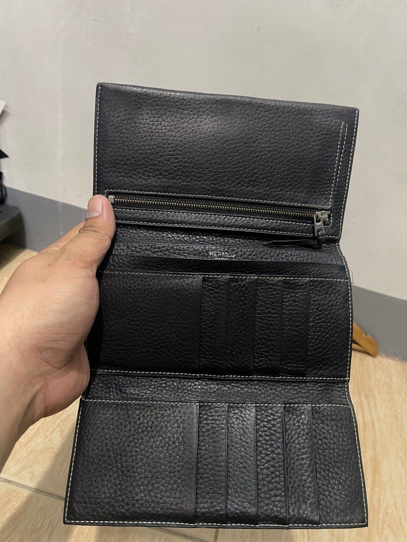 Hermes Paris Long wallet (Category: Luxury Bags & Wallets) located in Makati City. Submitted by ThriftedGoods (Listing ID 1369447672, Image 3). Description: Feel free to ask for more detailed photos In good condition Minimal scratches as see on pics Length-4 Width-8.