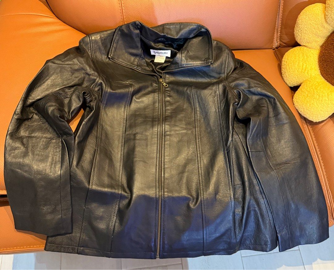 Leather Jacket (Category: Coats, Jackets and Outerwear) located in Singapore. Submitted by anniethinglor (Listing ID 1369433579, Image 1). Description: .