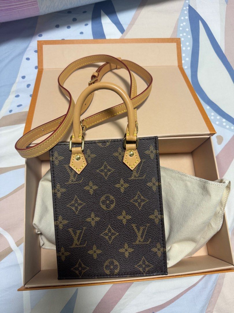 Louis Vuitton Petit Sac Plat Monogram bag (Category: Bags & Wallets) located in Singapore. Submitted by jamieeexxo (Listing ID 1368796746, Image 2). Description: Bought in Paris Comes with box and dust bag Only used 1-2 times.