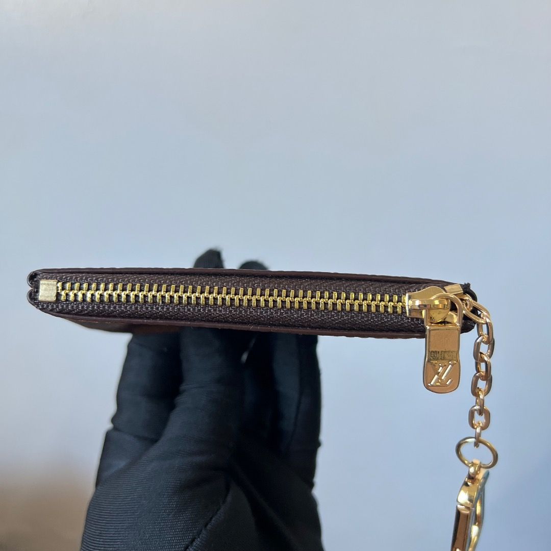 LV Key Cles Pouch Damier Wallet (Category: Luxury Bags & Wallets) located in Antipolo. Submitted by mjlenihcpreloved (Listing ID 1369459644, Image 3). Description: .
