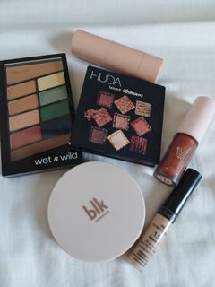 Makeup bundle for sale!!