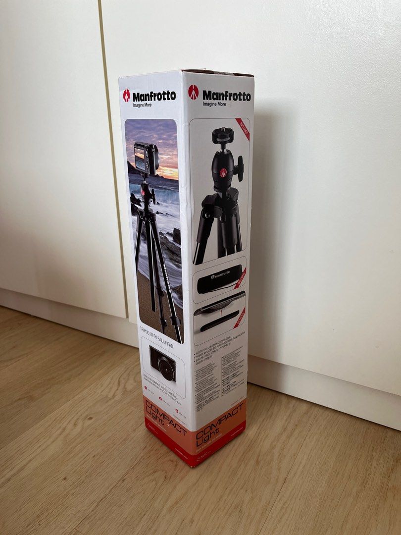 Manfrotto Compact Light Aluminum Tripod (Black)62865819646081111